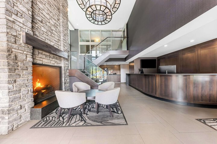Lobby Photos