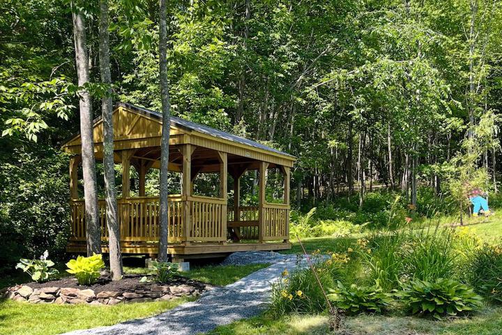 Hotel Exterior 28 of 33