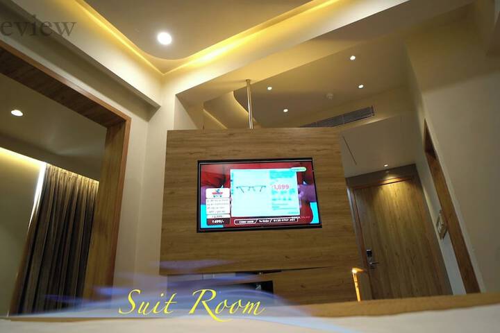 Room 39 of 52