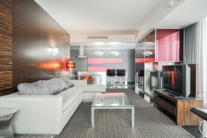 Room 187 of 484