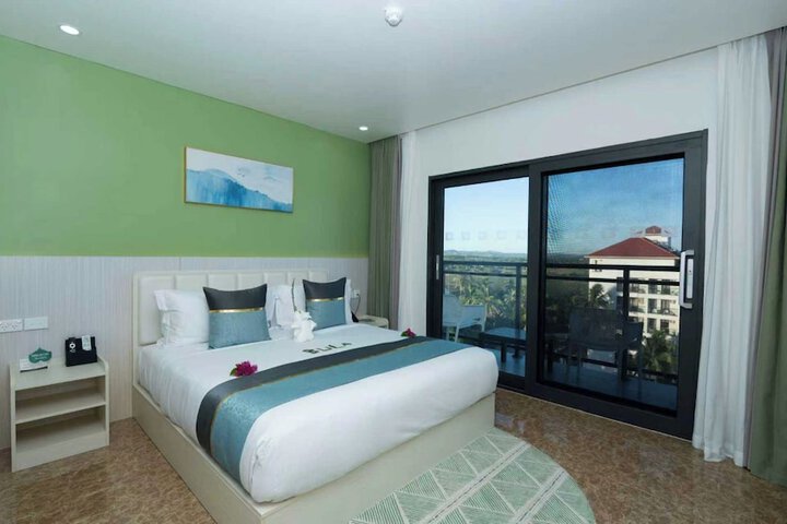 Room 43 of 91