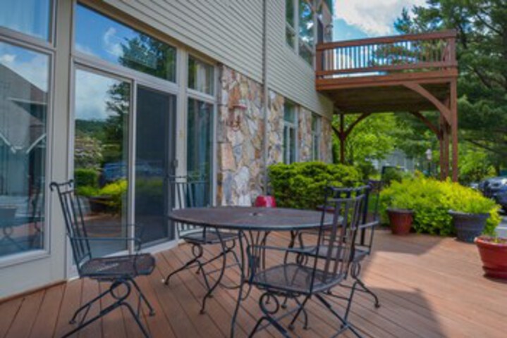 Terrace/Patio 2 of 41