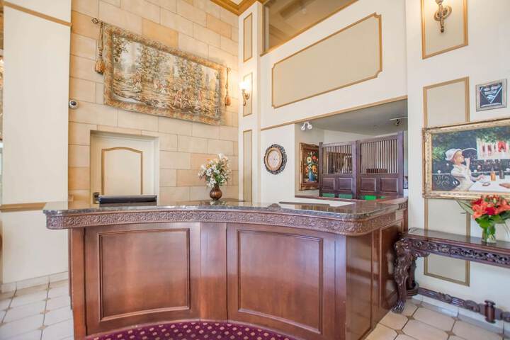 Hotel Interior 4 of 65