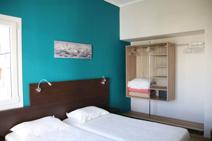 Room 15 of 43