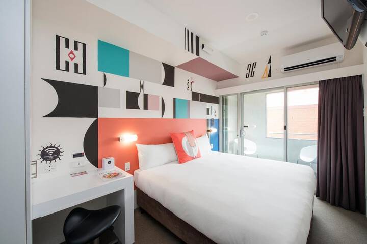 Room 22 of 36
