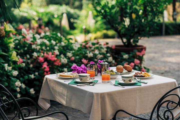 Breakfast/Coffee Service 34 of 60