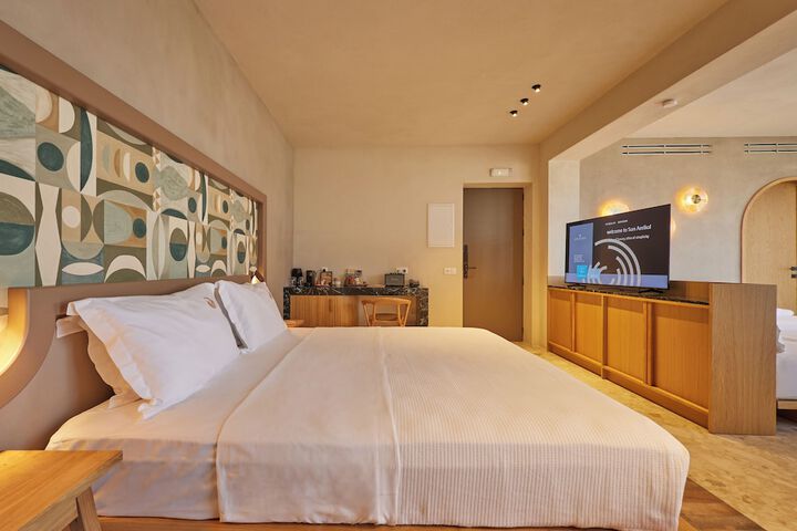 Room 90 of 157