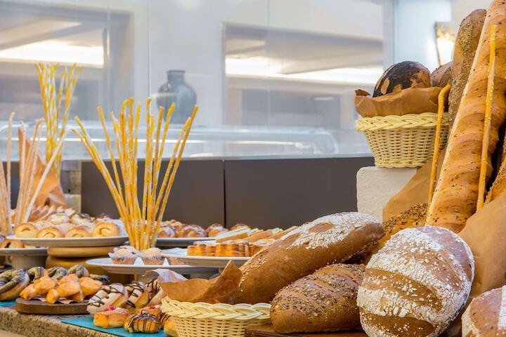 Breakfast/Coffee Service 128 of 149