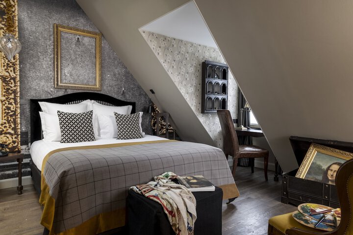 Room 20 of 146