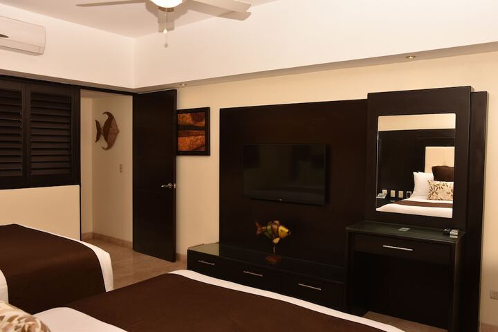 Room 16 of 105