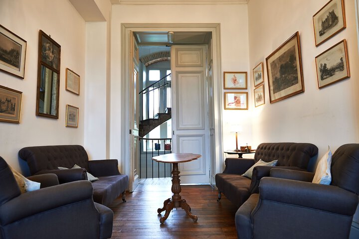 Guest Lobby