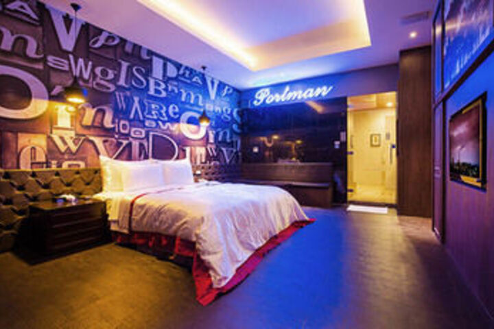 Room 29 of 84