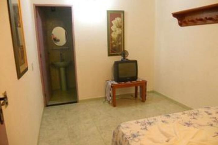 Room 13 of 14