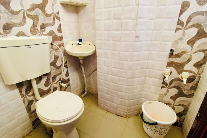 Room 25 of 29