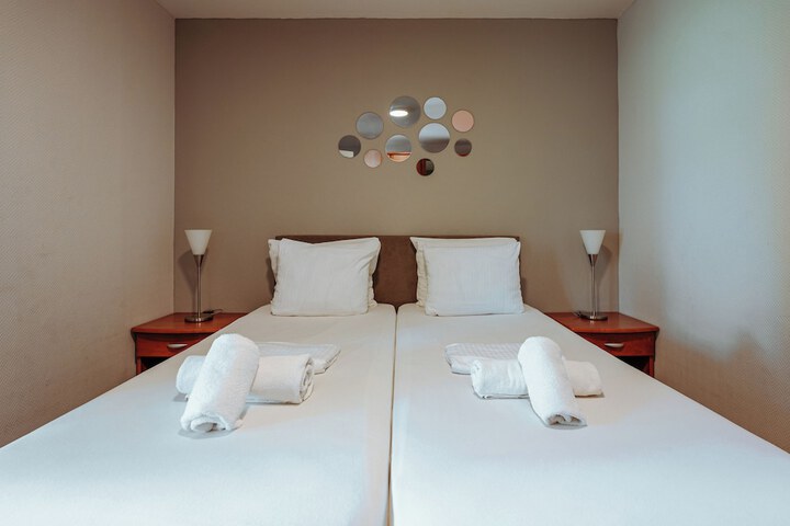 Room 21 of 138