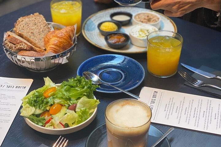 Breakfast/Coffee Service 49 of 67