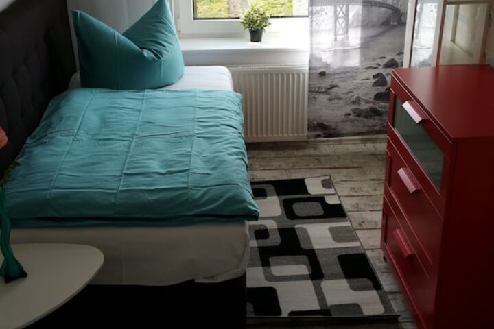 Room 5 of 27