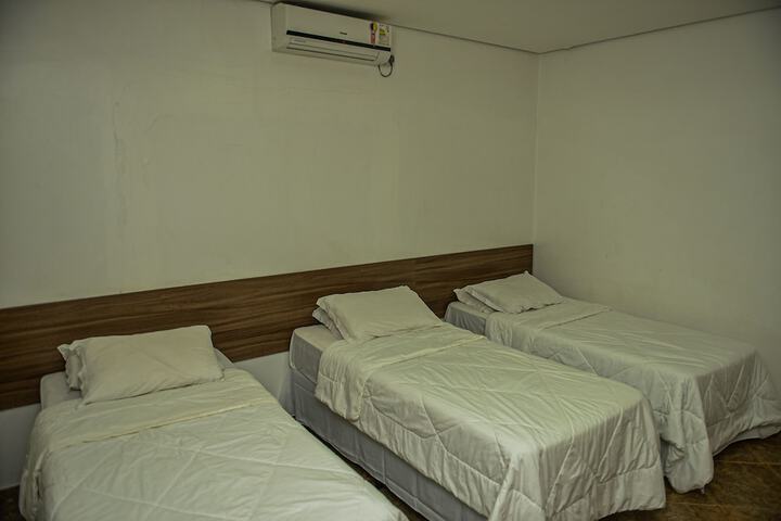Room 35 of 153