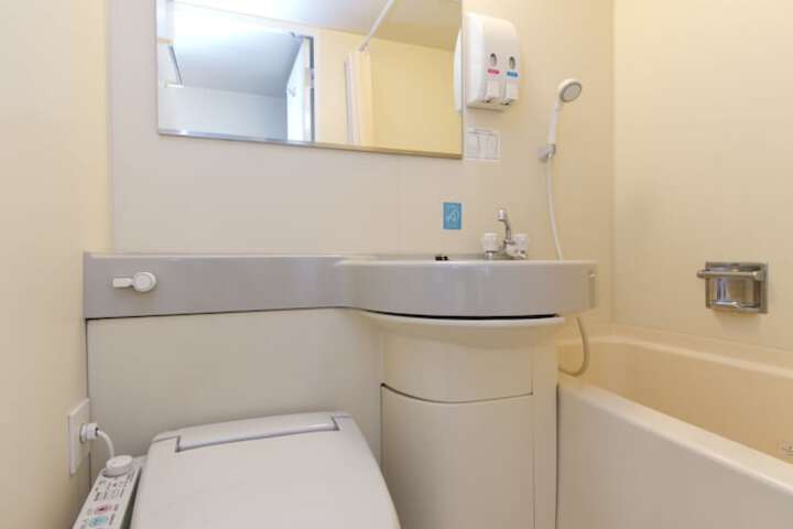 Room 10 of 29
