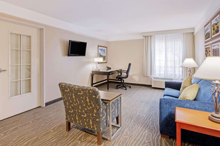 Room 29 of 53