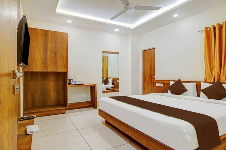 Room 8 of 44