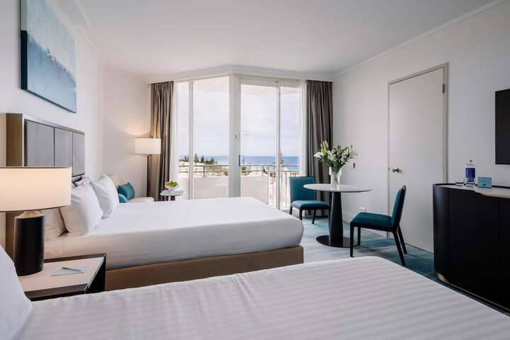 Room 32 of 106