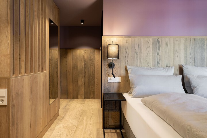 Room 40 of 76
