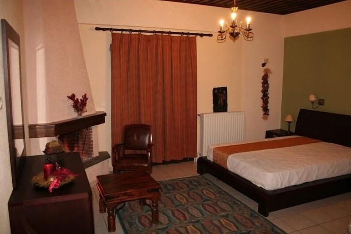 Room 6 of 49