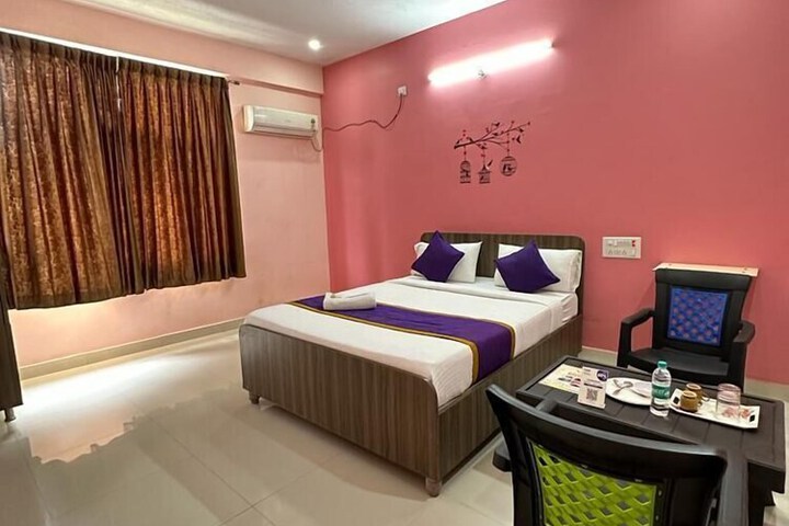 Room 5 of 37