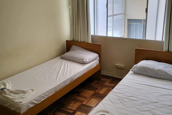 Room 9 of 36