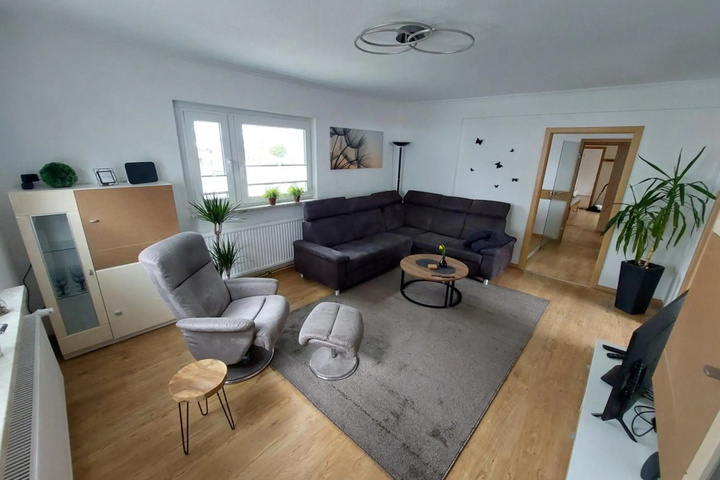 Room 4 of 14