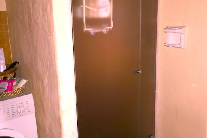 Room 15 of 21
