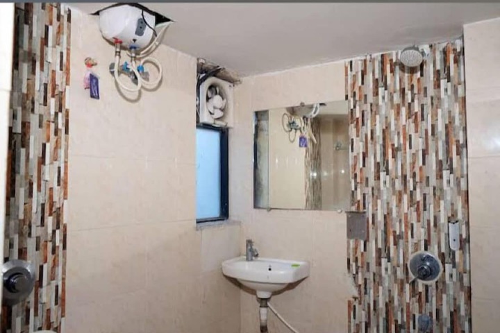 Room 16 of 20