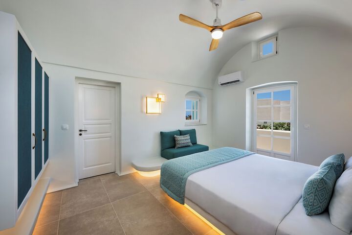 Room 13 of 100