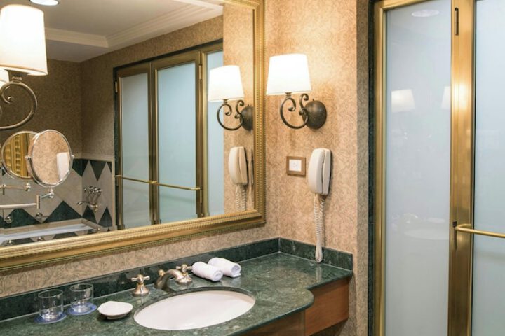 Bathroom Interior Photo