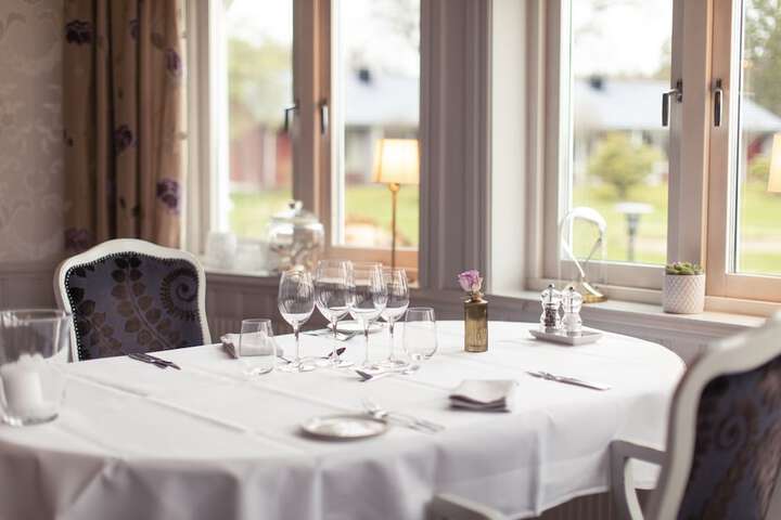 Dining 108 of 145