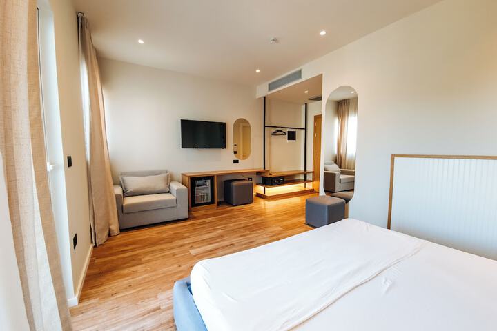 Room 20 of 126