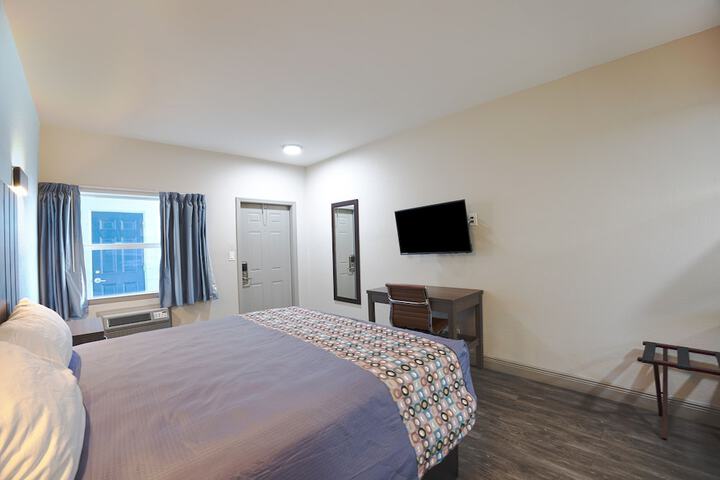 1 King Bed with Kitchenette (16 of 68)