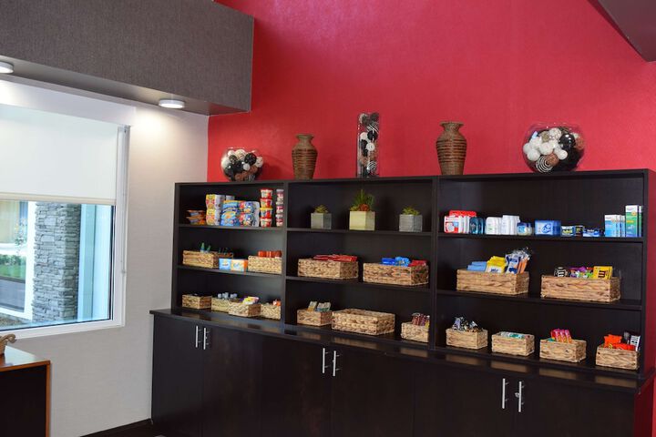 Snack bar
