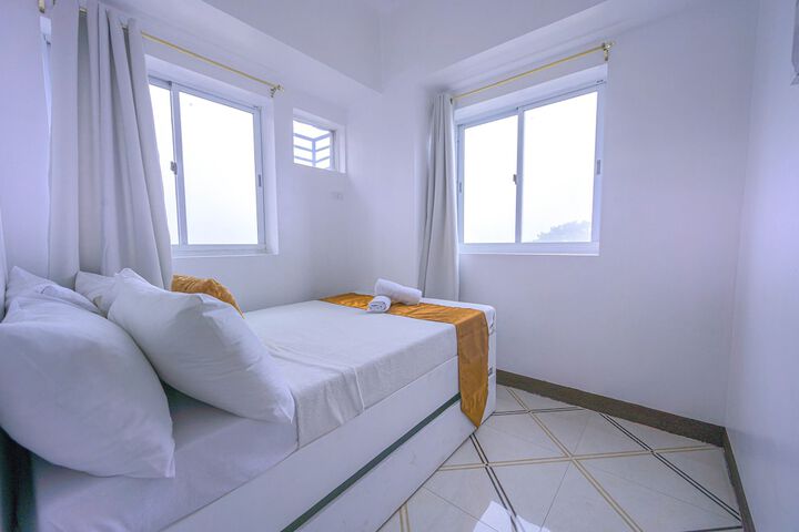 Room 3 of 224