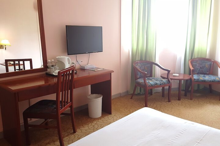 Room 9 of 22