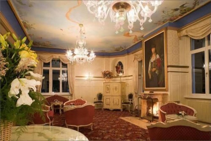 Lobby Entry