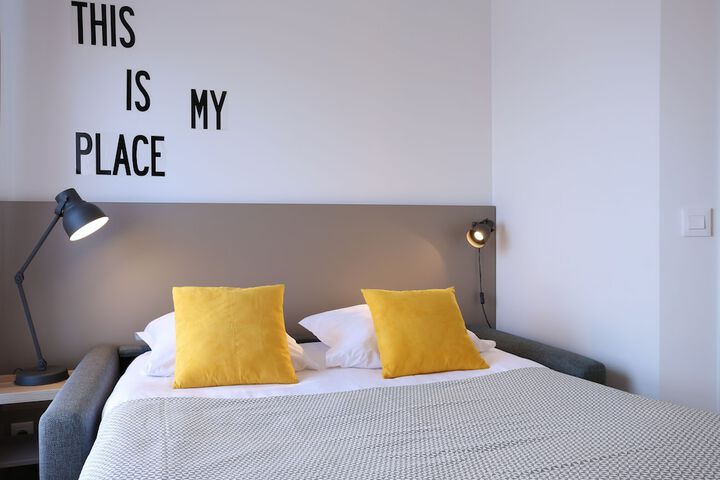 Room 5 of 27