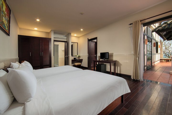 Room 17 of 112
