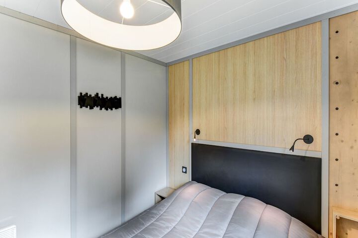 Room 5 of 31