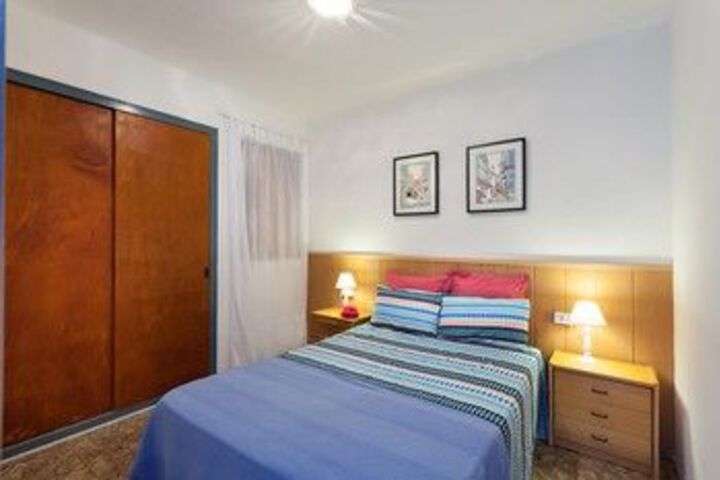Room 5 of 10