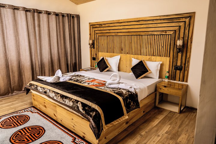 Room 6 of 55