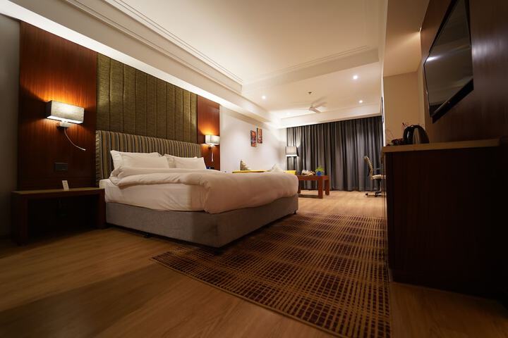 Room 22 of 50
