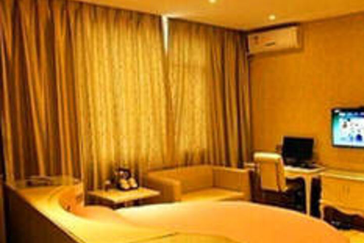 Room 51 of 83