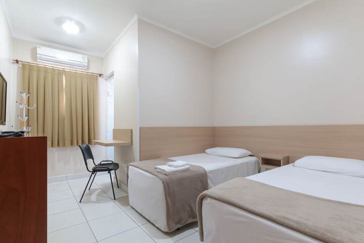 Room 8 of 43